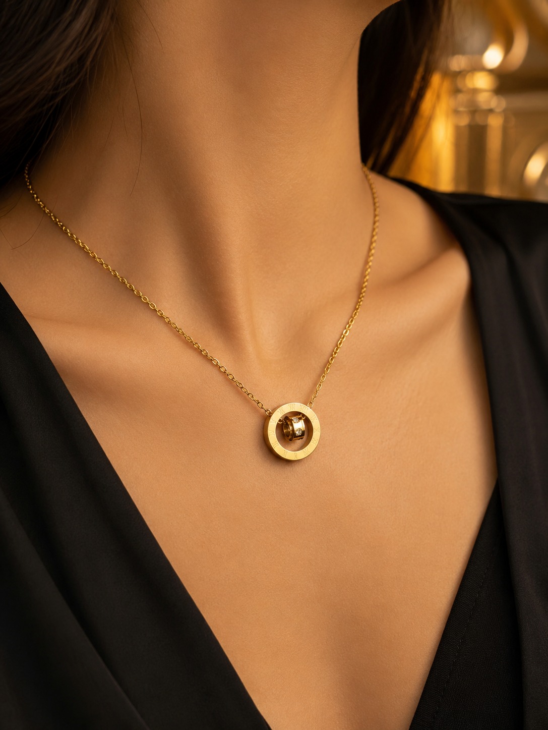 Roman Luxe Pandent Necklace